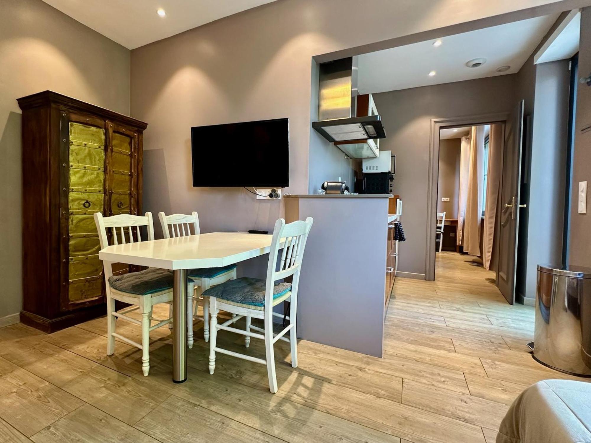 Gite 45M2 Avec Terrasse, 2 A 3 Pers, A Richemont Richemont  Exterior photo